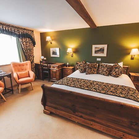 The Auberge Yaxley  Extérieur photo