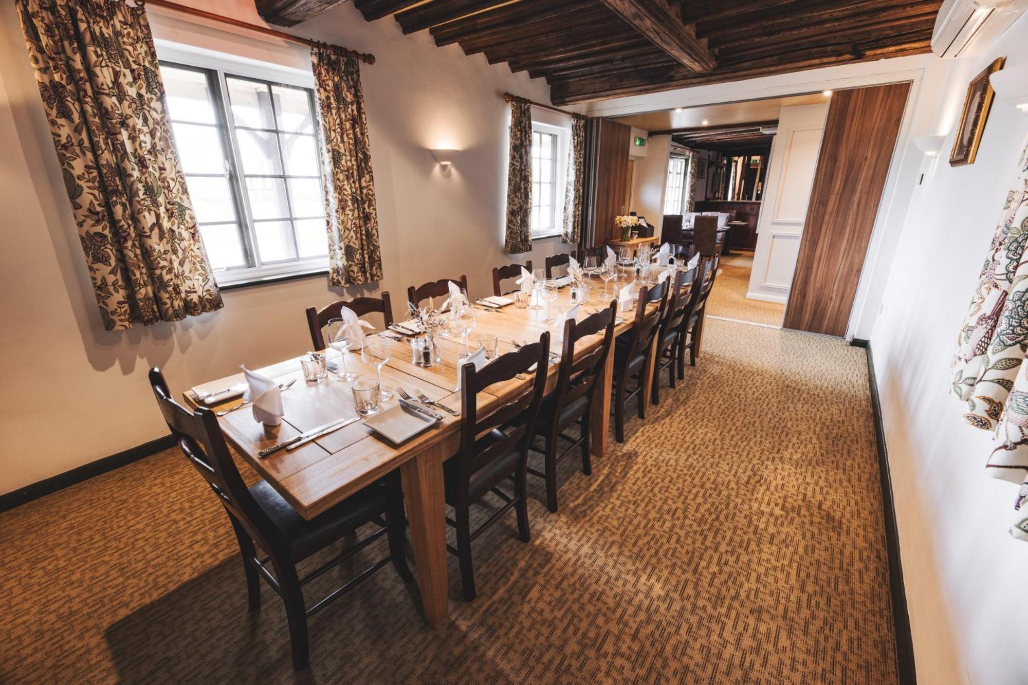 The Auberge Yaxley  Extérieur photo