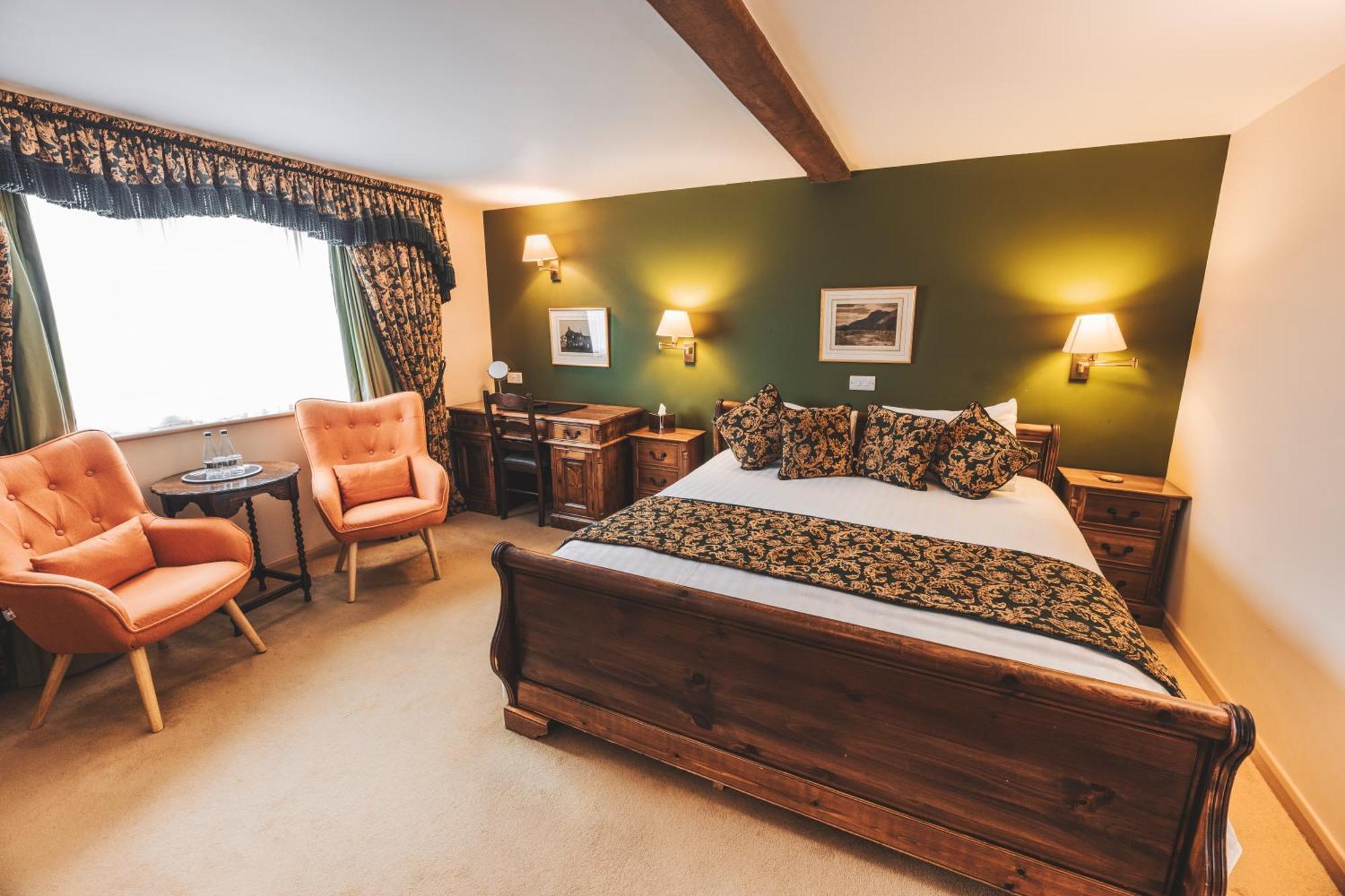 The Auberge Yaxley  Extérieur photo